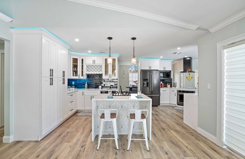Lake St. George House | Lake Valencia Cove -Pool Heating Avail