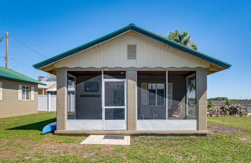 Hernando House | Lake View, Pool Access! Pet-Friendly Hernando Stay