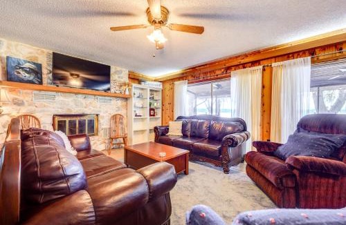 Hawthorne House | Lake Winnott Home w/Boat Ramp & Dock