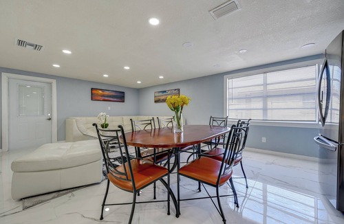 Tahitian Development House | Lakefront Angler’s Oasis in Holiday! 8 Mi to Beach