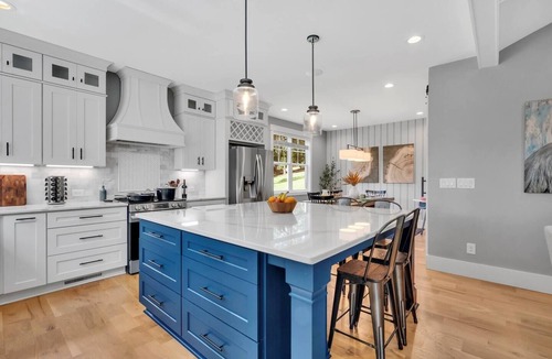 Denver House | Lakefront Escape - Hot Tub, Sauna, Yoga, Game Room