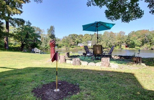 Newton House | Lakefront Family Retreat~Private Pool~Game Room