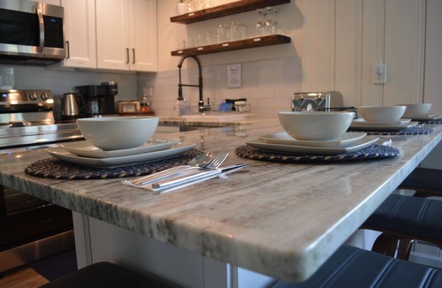 Lake Hopatcong Cottage | Lakeview Cottage Near Restaurants & Wedding Venues