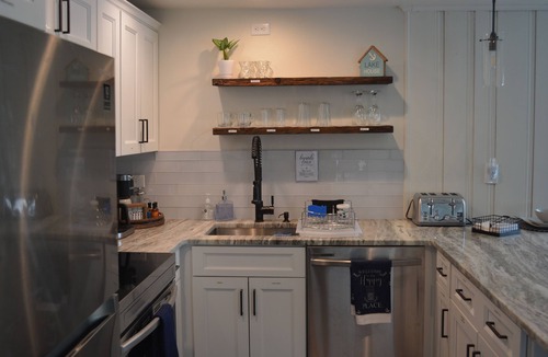 Lake Hopatcong Cottage | Lakeview Cottage Near Restaurants & Wedding Venues