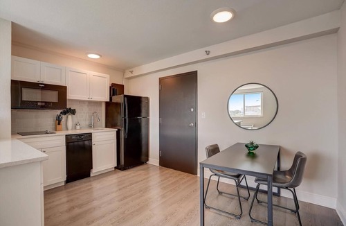 St. Petersburg Apartment | Landing | Amazing 1BD, Courtyard, Clubhouse