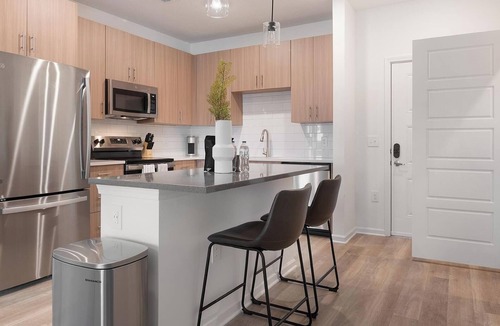 Kissimmee Apartment | Landing | Amazing 1BD, Clubhouse, Gym