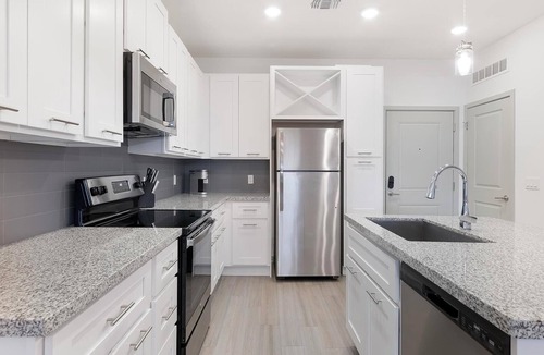 Apopka Apartment | Landing | Amazing 1BD, Gym, Clubhouse