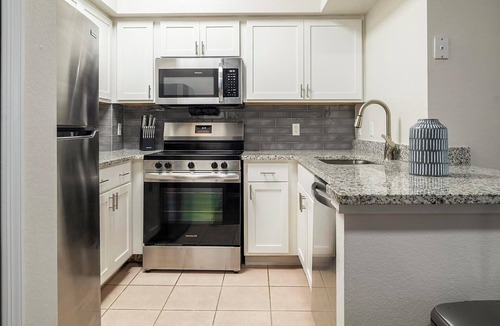Metro West Apartment | Landing | Amazing 1BD, Pool, Gym