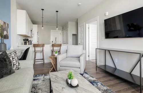 Hickory Apartment | Landing | Amazing 1BD, Yoga Studio, Gym