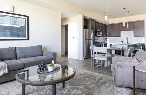 Palmetto Apartment | Landing | Amazing 2BD, Clubhouse, Yoga Studio