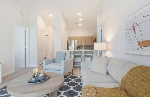 Florida Center Apartment | Landing | Amazing 2BD, Clubhouse, Game Room