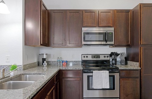 Apopka Apartment | Landing | Amazing 2BD, Game Room, Clubhouse