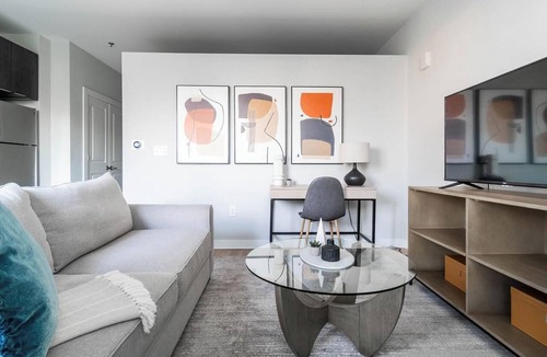 Downtown Apartment | Landing | Amazing Studio, Pool, Yoga Studio