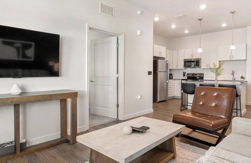 Tarpon Springs Apartment | Landing | Amazing 2BD, Clubhouse