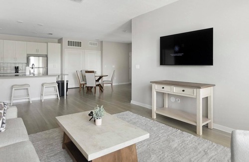 Sun City Center Apartment | Landing | Beautiful 3BD, Gym