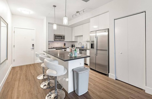Port Tampa City Apartment | Landing | Beautiful 1BD, Pool, Clubhouse