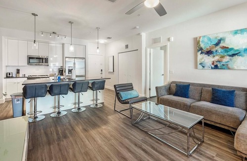Port Tampa City Apartment | Landing | Beautiful 2BD, Gym, Pool