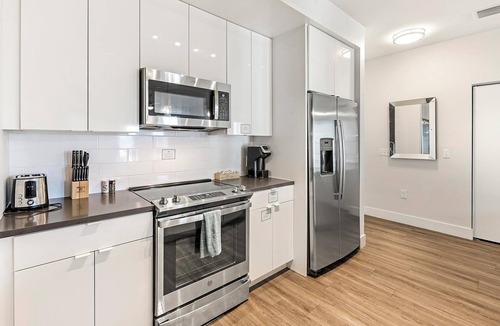Port Tampa City Apartment | Landing | Beautiful 2BD, Gym, Pool