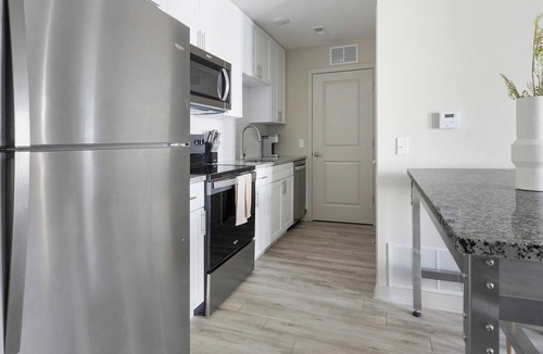 Daytona Beach Apartment | Landing | Beautiful 1BD, Clubhouse, Courtyard