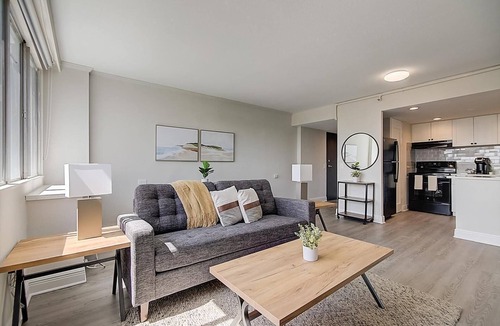 St. Petersburg Apartment | Landing | Beautiful 2BD, Courtyard, Gym