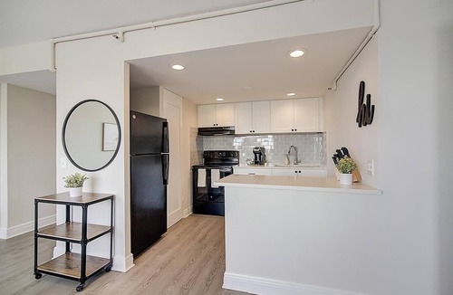 St. Petersburg Apartment | Landing | Beautiful 2BD, Courtyard, Gym
