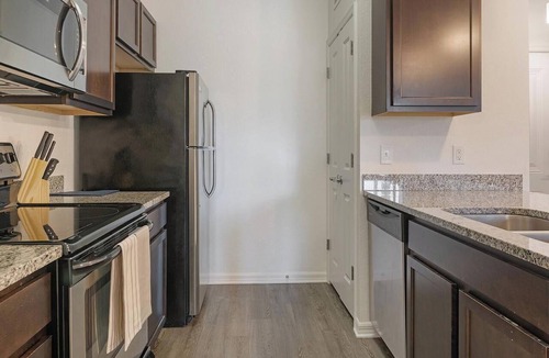 Apopka Apartment | Landing | Chic 1BD, Gym, Clubhouse