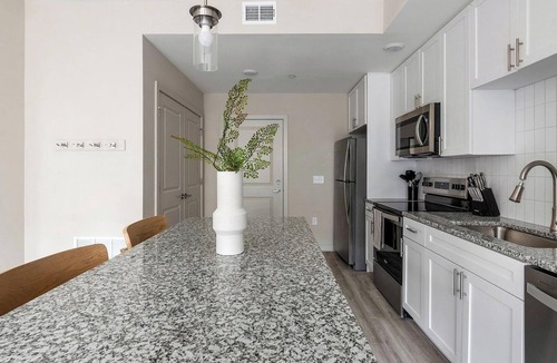 Daytona Beach Apartment | Landing | Chic 1BD, Courtyard, Clubhouse