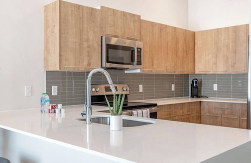 Florida Center Apartment | Landing | Chic 1BD, Yoga Studio, Clubhouse