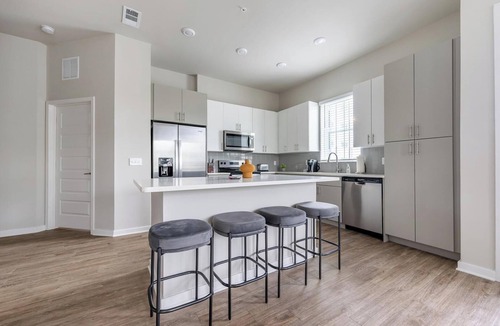 Wimauma Apartment | Landing | Chic 2BD, Gym, Clubhouse