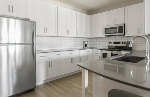 Sun City Center Apartment | Landing | Incredible 2BD, Gym