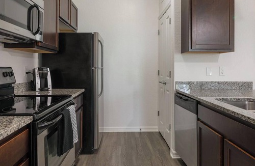 Apopka Apartment | Landing | Modern 1BD, Clubhouse, Game Room