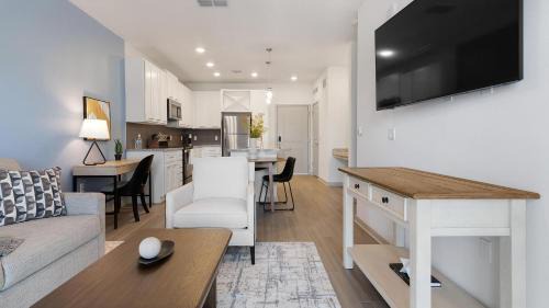 Apopka Apartment | Landing Modern 1BD Clubhouse Gym