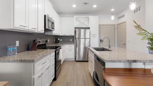 Apopka Apartment | Landing Modern 1BD Clubhouse Gym