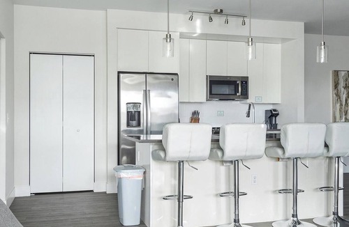 Port Tampa City Apartment | Landing | Modern 2BD, Pool, Gym