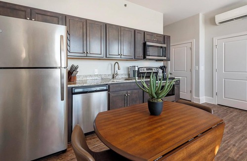 Spartanburg Apartment | Landing | Modern Studio, Gym