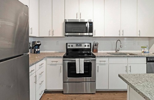 Land O' Lakes Apartment | Landing | Spectacular 2BD, Pool, Clubhouse