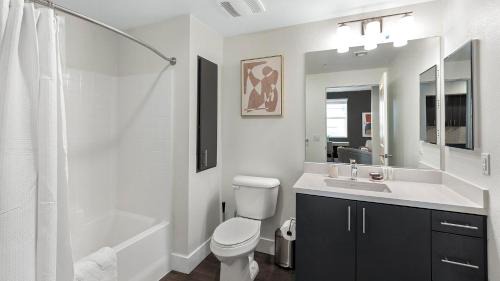 Port Tampa City Apartment | Landing Spectacular 1BD Gym Pool