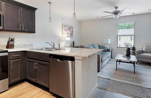 Lyman Apartment | Landing | Spectacular 1BD, Pool, Clubhouse