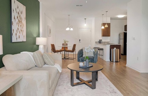 Apopka Apartment | Landing | Spectacular 1BD, Gym, Game Room