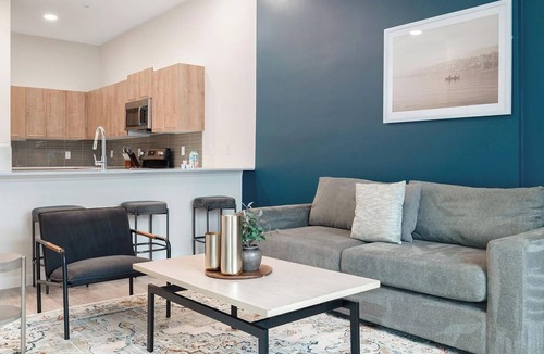 Florida Center Apartment | Landing | Spectacular 1BD, Gym, Yoga Studio