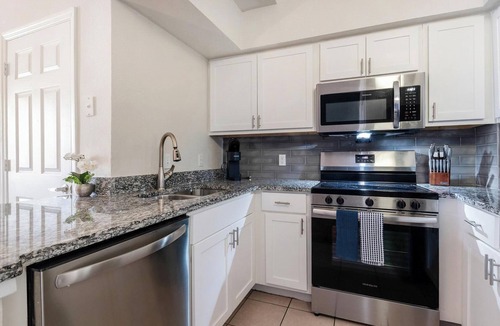 Metro West Apartment | Landing | Spectacular 1BD, Pool, Gym