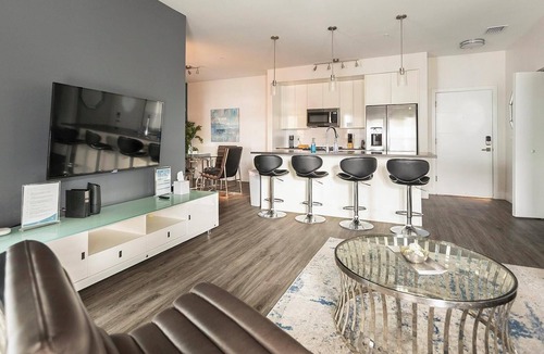 Port Tampa City Apartment | Landing | Spectacular 2BD, Gym, Pool