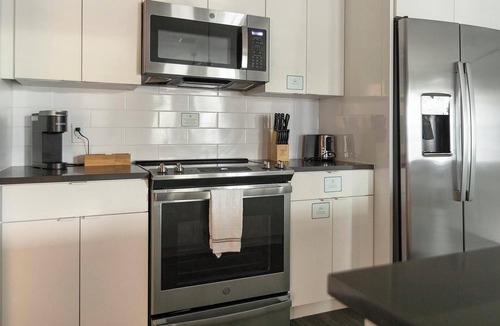 Port Tampa City Apartment | Landing | Spectacular 2BD, Gym, Pool