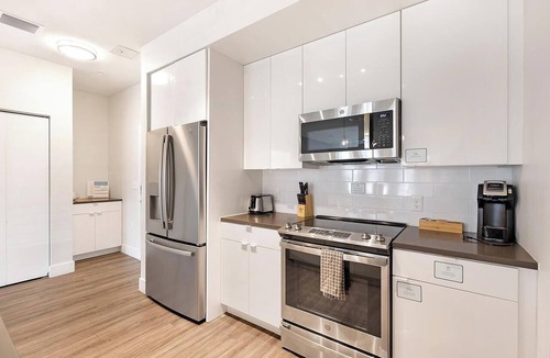 Port Tampa City Apartment | Landing | Spectacular 3BD, Pool, Gym
