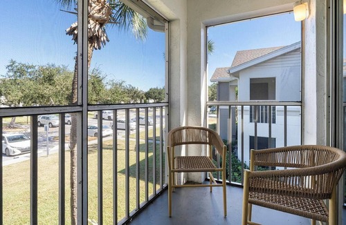 Fruitville Apartment | Landing | Spectacular 1BD, Gym, Clubhouse