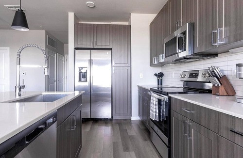 Whitney Beach Apartment | Landing | Stunning 1BD, Gym, Clubhouse