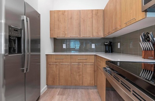 Florida Center Apartment | Landing | Stunning 1BD, Game Room, Yoga Studio