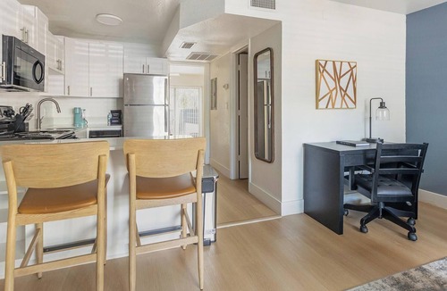 Port Tampa City Apartment | Landing | Stunning 1BD, Pool, Gym