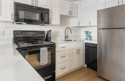 Port Tampa City Apartment | Landing | Stunning 1BD, Pool, Gym