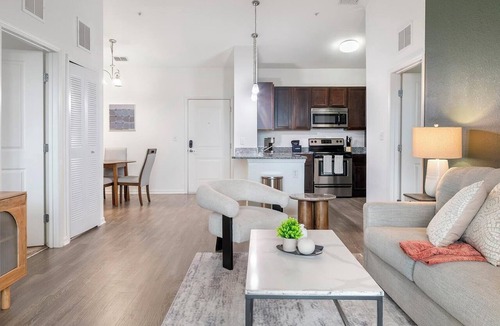 Apopka Apartment | Landing | Stunning 2BD, Game Room, Clubhouse